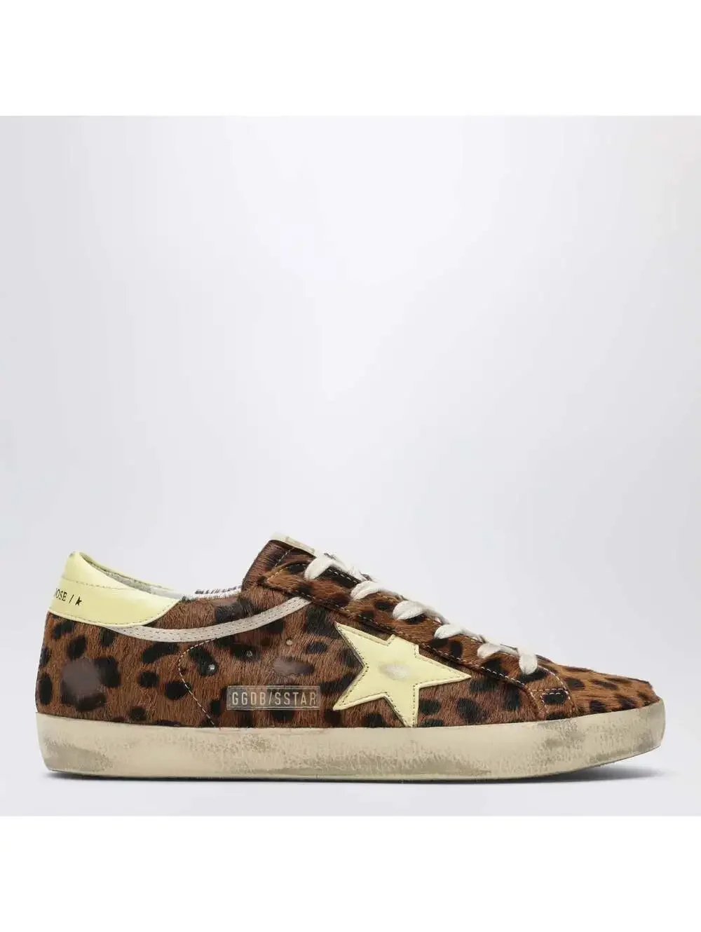 Golden Goose Super Star Sneaker (120)(PLEASE REQUEST YOUR SIZE BEFORE PURCHASING